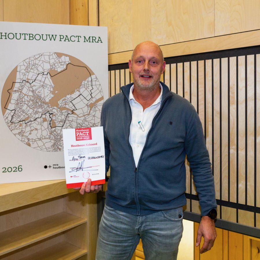 De Bouwcampus ondertekent Houtbouwpact